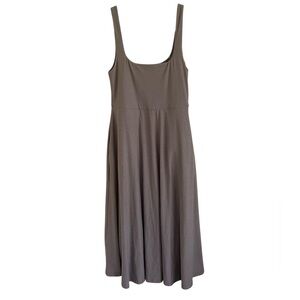 Beyond Yoga Featherweight At The Ready Square Neck Dress Medium